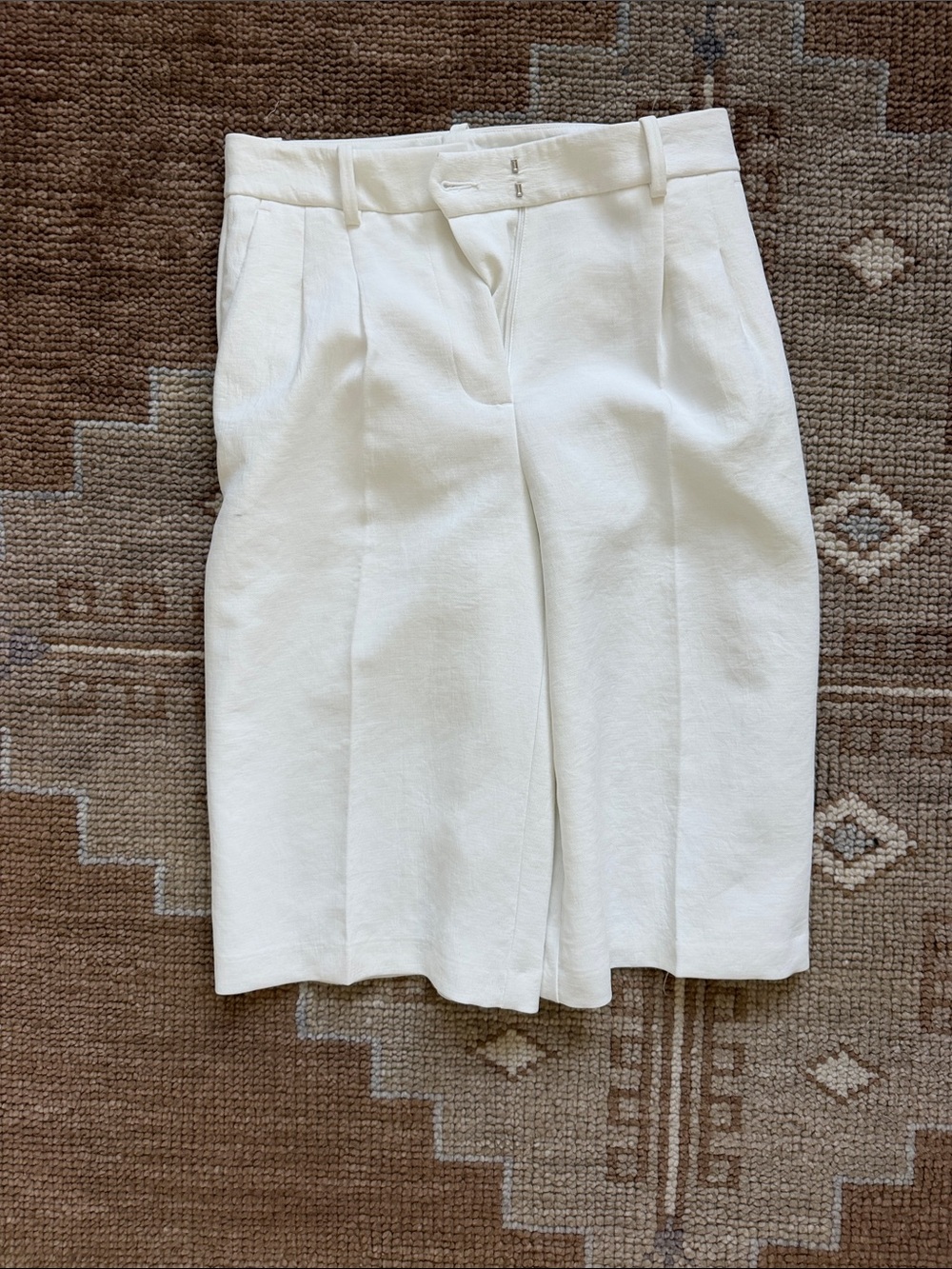 LIKE NEW Open Edit Curator Crepe Culottes in Ivory